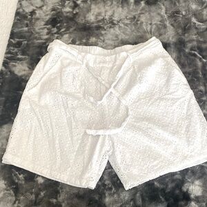Nanette Leopore belted eyelet lace shorts. Sz L